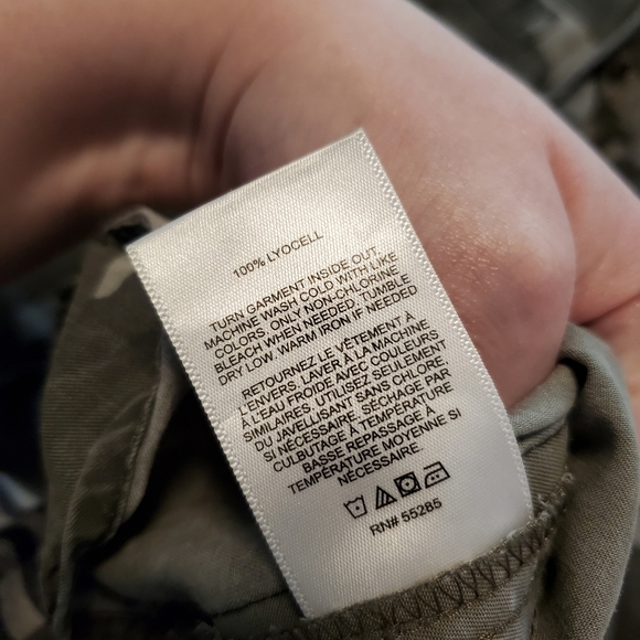 Express Camo Medium Button Down - Picture 9 of 12